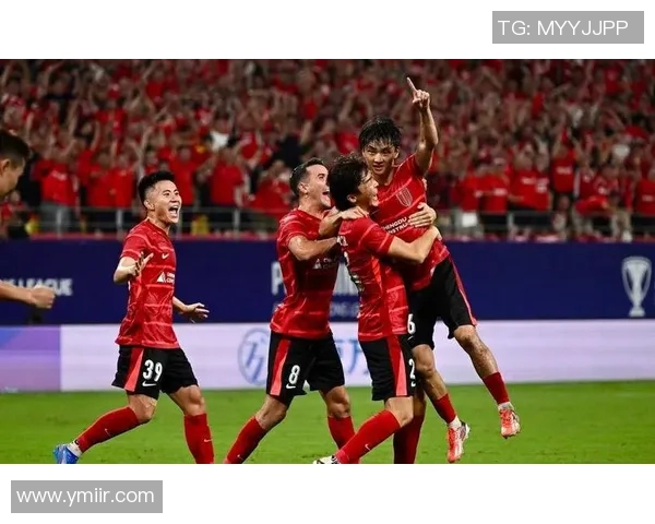 城市联赛特别报道：成都羽毛球队拼搏历程与荣耀瞬间的真实记录